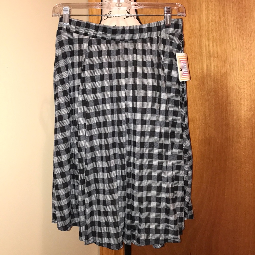 💜NWT LuLaRoe Madison Skirt Medium